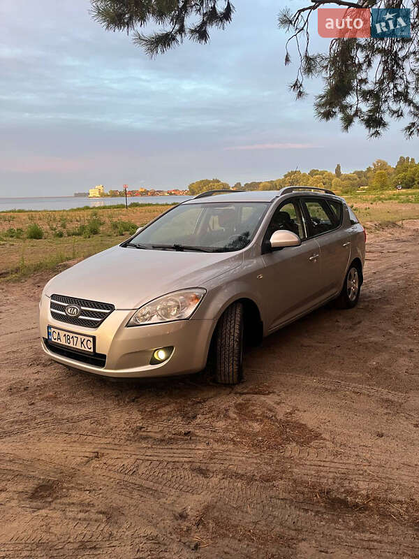 Универсал Kia Ceed 2008 в Черкассах фото 7 Универсал Kia Ceed 2008 в Черкассах