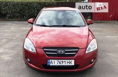 Хэтчбек Kia Ceed 2008 в Киеве