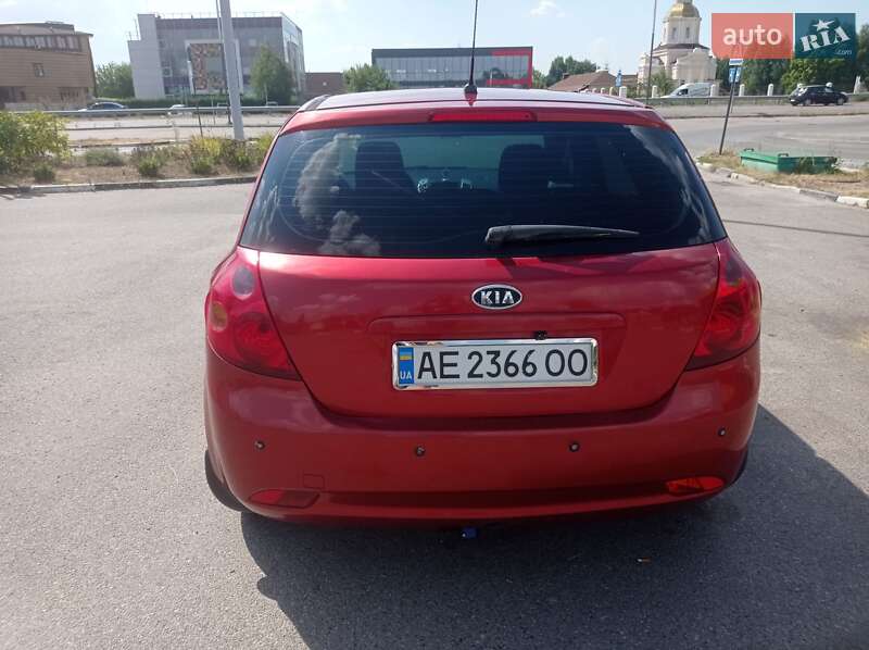 Хэтчбек Kia Ceed 2008 в Днепре