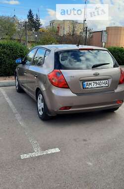 Хэтчбек Kia Ceed 2008 в Виннице