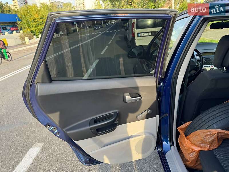 Хэтчбек Kia Ceed 2007 в Киеве