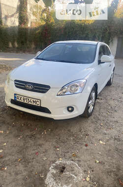 Хетчбек Kia Ceed 2009 в Харкові