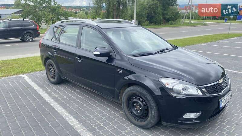 Универсал Kia Ceed 2011 в Трускавце