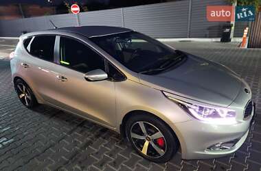 Хэтчбек Kia Ceed 2013 в Киеве