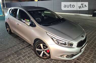 Хэтчбек Kia Ceed 2013 в Киеве