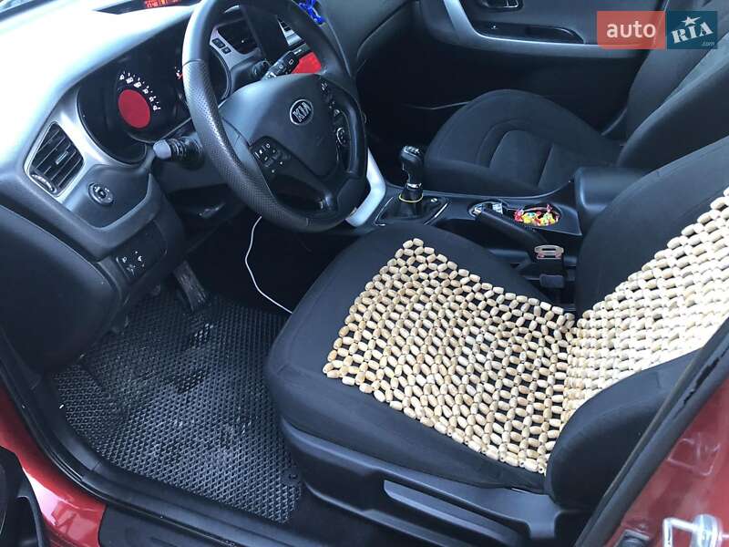 Универсал Kia Ceed 2012 в Ивано-Франковске