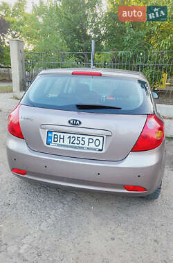 Хэтчбек Kia Ceed 2007 в Раздельной