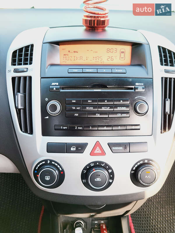 Хэтчбек Kia Ceed 2007 в Раздельной фото 7 Хэтчбек Kia Ceed 2007 в Раздельной