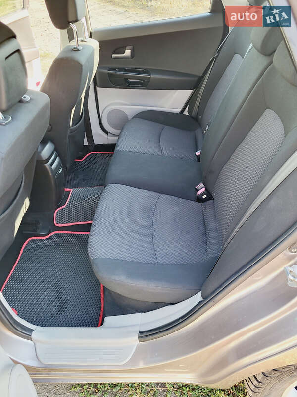 Хэтчбек Kia Ceed 2007 в Раздельной фото 21 Хэтчбек Kia Ceed 2007 в Раздельной