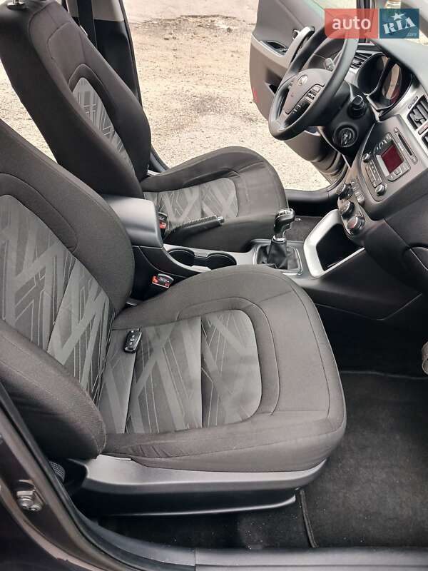 Универсал Kia Ceed 2012 в Запорожье