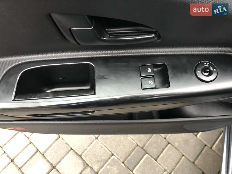 Універсал Kia Ceed 2012 в Рівному
