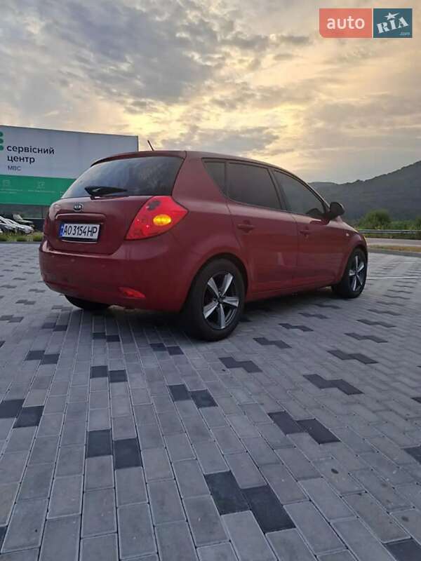 Хэтчбек Kia Ceed 2008 в Хусте фото 8 Хэтчбек Kia Ceed 2008 в Хусте