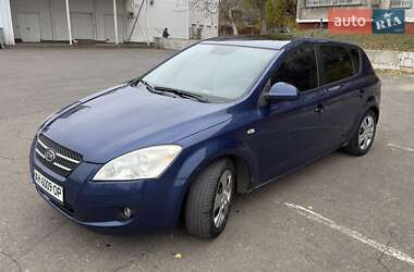 Хэтчбек Kia Ceed 2007 в Краматорске