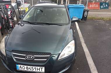 Хэтчбек Kia Ceed 2008 в Ужгороде