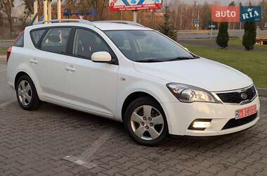 Універсал Kia Ceed 2010 в Дубні