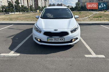 Хэтчбек Kia Ceed 2012 в Киеве