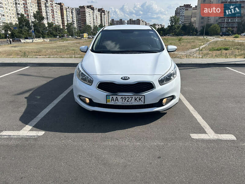 Хетчбек Kia Ceed 2012 в Києві