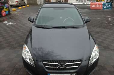 Хетчбек Kia Ceed 2008 в Хмельницькому