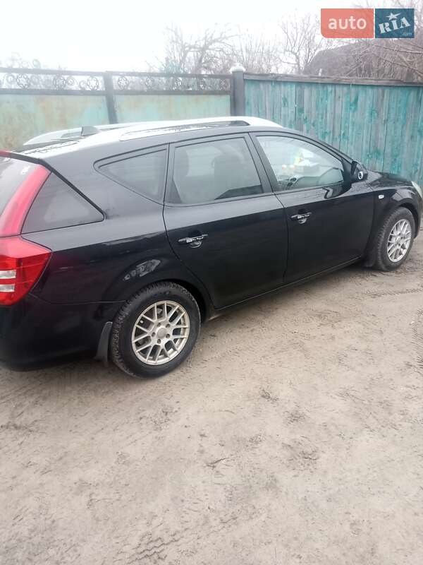 Универсал Kia Ceed 2009 в Киеве
