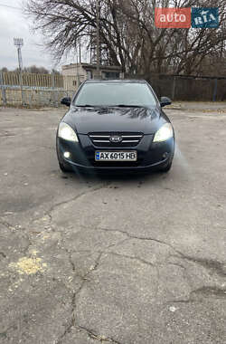 Хэтчбек Kia Ceed 2008 в Днепре