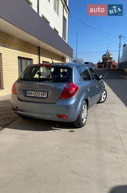 Хэтчбек Kia Ceed 2009 в Бердичеве