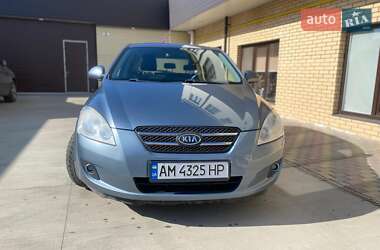 Хэтчбек Kia Ceed 2009 в Бердичеве