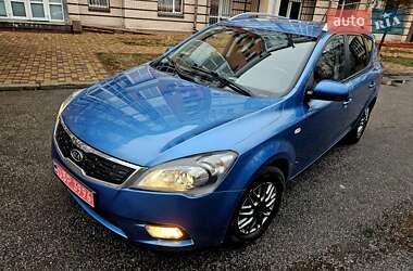 Універсал Kia Ceed 2010 в Полтаві