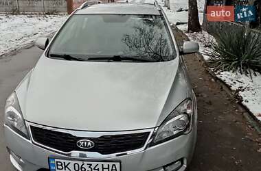 Универсал Kia Ceed 2012 в Ровно