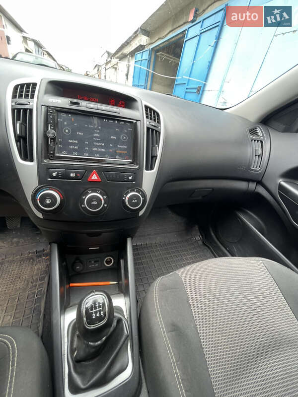 Универсал Kia Ceed 2011 в Харькове фото 12 Универсал Kia Ceed 2011 в Харькове