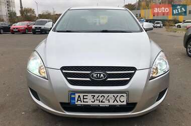 Хетчбек Kia Ceed 2007 в Дніпрі