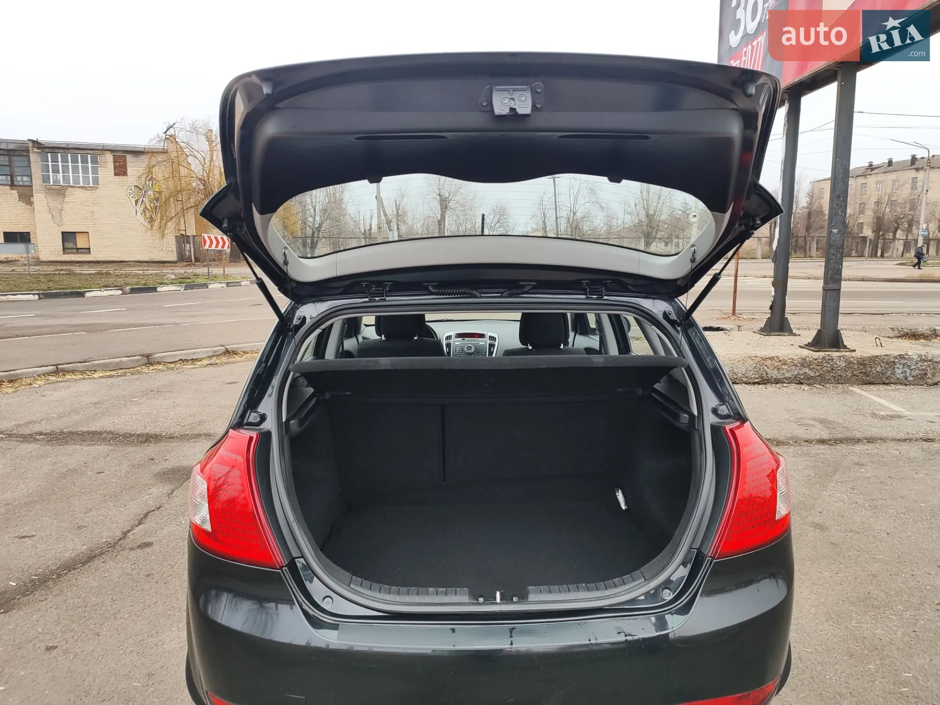 2010 Kia Cee'd - мініатюра 7