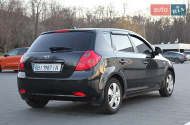 Хэтчбек Kia Ceed 2008 в Кременчуге