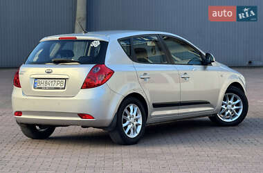 Хэтчбек Kia Ceed 2007 в Одессе