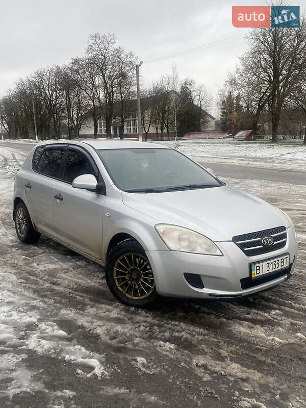 Хетчбек Kia Ceed 2007 в Києві