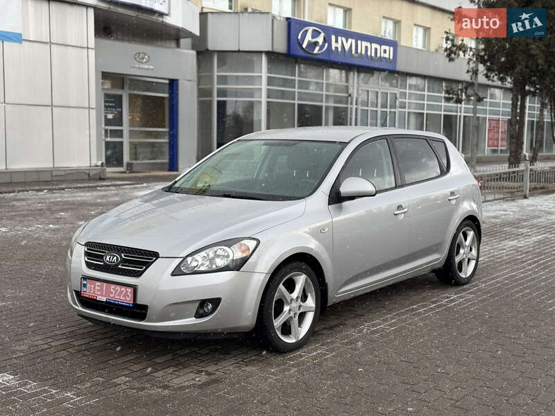 Хетчбек Kia Ceed 2009 в Рівному