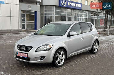 Хетчбек Kia Ceed 2009 в Рівному