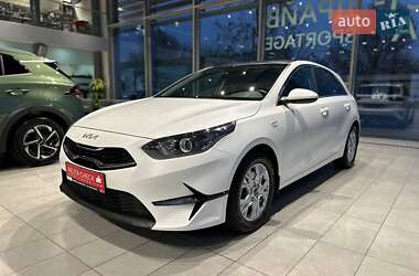 Хетчбек Kia Ceed 2023 в Дніпрі