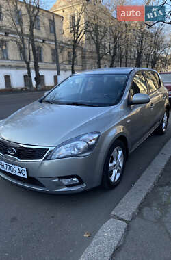 Хетчбек Kia Ceed 2009 в Одесі