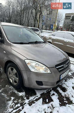 Хетчбек Kia Ceed 2007 в Ужгороді