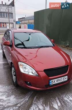 Хетчбек Kia Ceed 2007 в Хмельницькому