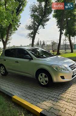 Хетчбек Kia Ceed 2006 в Олександрії