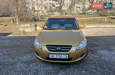 Хэтчбек Kia Ceed 2007 в Днепре