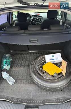 Универсал Kia Ceed 2012 в 
