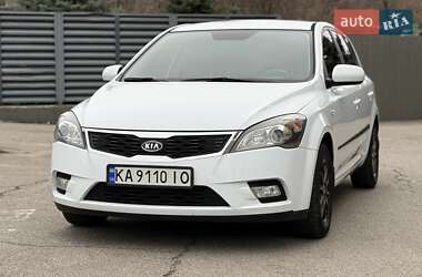 Хэтчбек Kia Ceed 2010 в Днепре