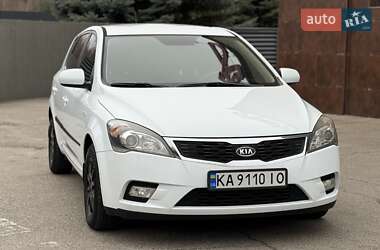 Хэтчбек Kia Ceed 2010 в Днепре