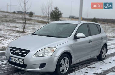 Хетчбек Kia Ceed 2007 в Рівному