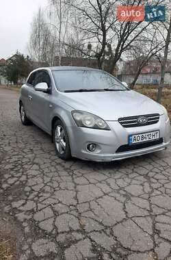 Хэтчбек Kia Ceed 2008 в Жмеринке