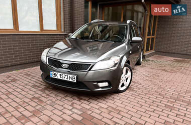 Універсал Kia Ceed 2011 в Рівному