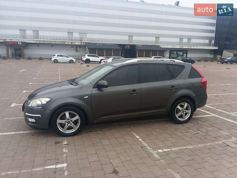 Универсал Kia Ceed 2011 в Житомире