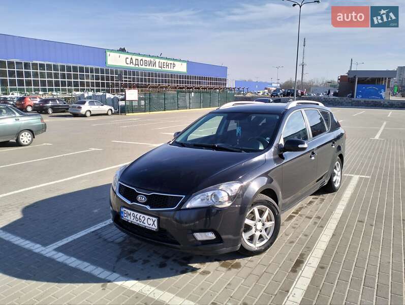 Универсал Kia Ceed 2010 в Сумах